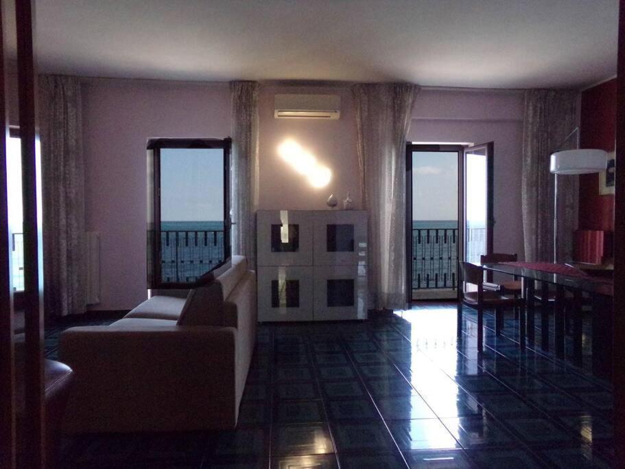 Fronte Mare Apartamento Molfetta Exterior foto
